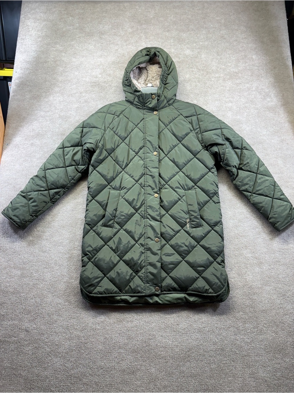 Barbour Quilted Sandyford Hooded Puffer Coat Size XL.  Pit to pit is approximate